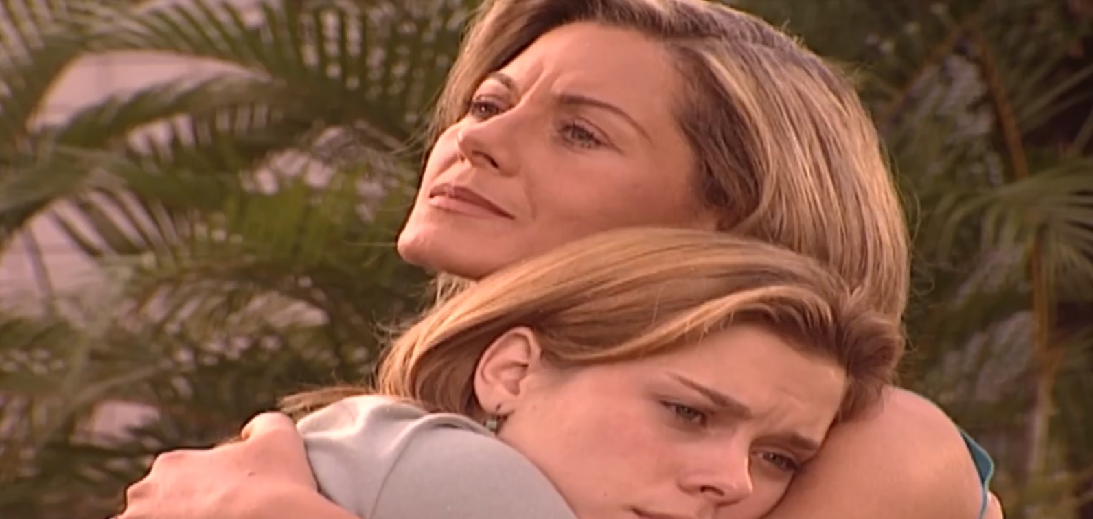 Helena (Vera Fischer) e Camila (Carolina Dieckmann) de Laços de Família
