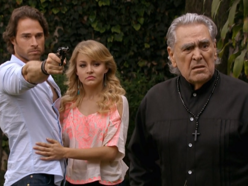 Alessandro aponta arma para José Luís a fim de levar Montserrat consigo, em O Que a Vida me Roubou