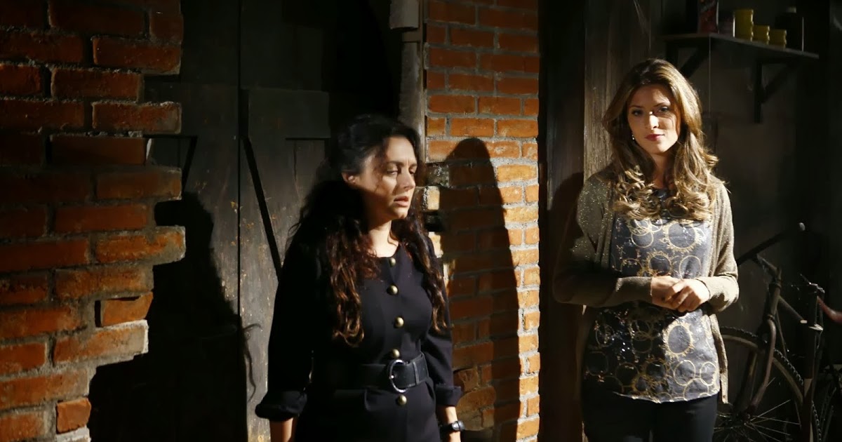 Carla Fioroni e Milena Ferrari como Matilde e Cíntia em Chiquititas (Reprodução / SBT)