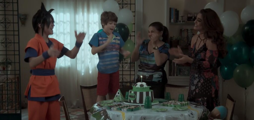 Yuri (Drico Alves), Dedé (João Bravo), Aurora (Elizangela) e Bibi (Juliana Paes) de A Força do Querer