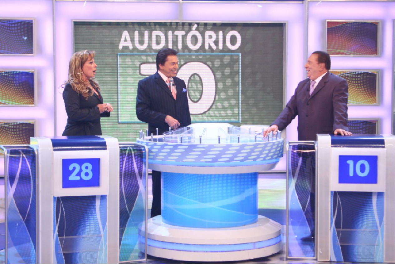 Silvio Santos recebe Christina Rocha e Raul Gil no Programa Silvio Santos (Roberto Nemanis / SBT)