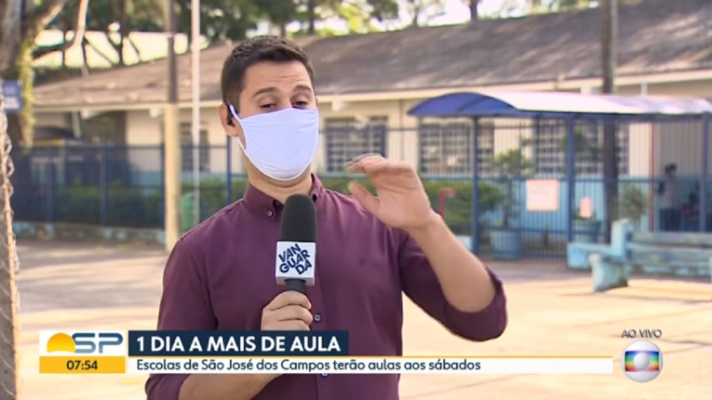 Pedro Melo, repórter da TV Vanguarda, afiliada da Globo, no Bom Dia São Paulo