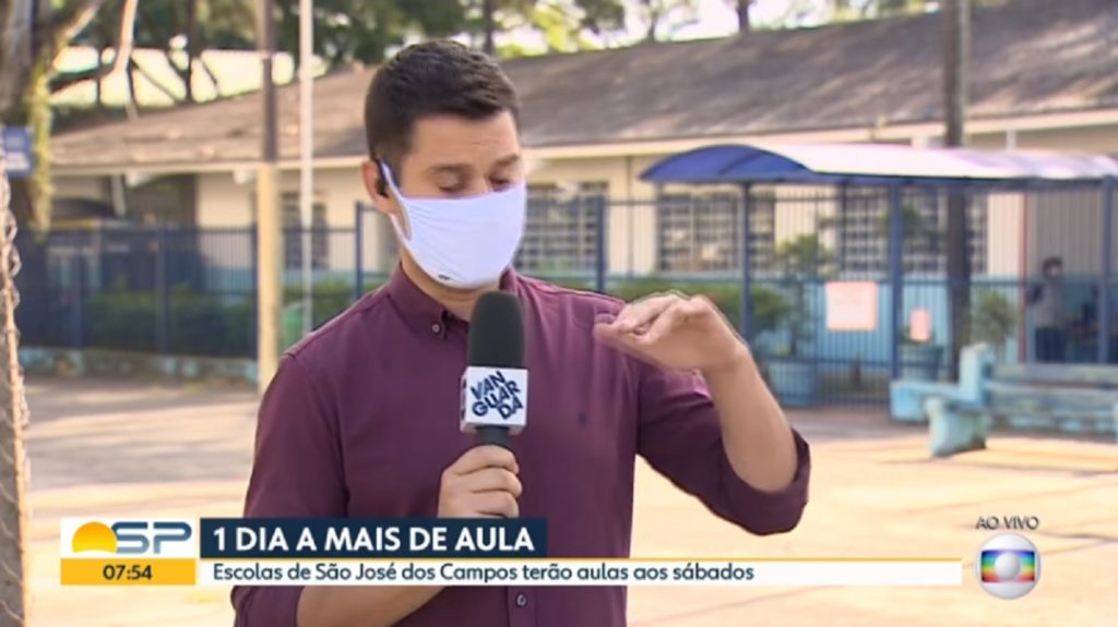 Pedro Melo, repórter da TV Vanguarda, afiliada da Globo, no Bom Dia São Paulo