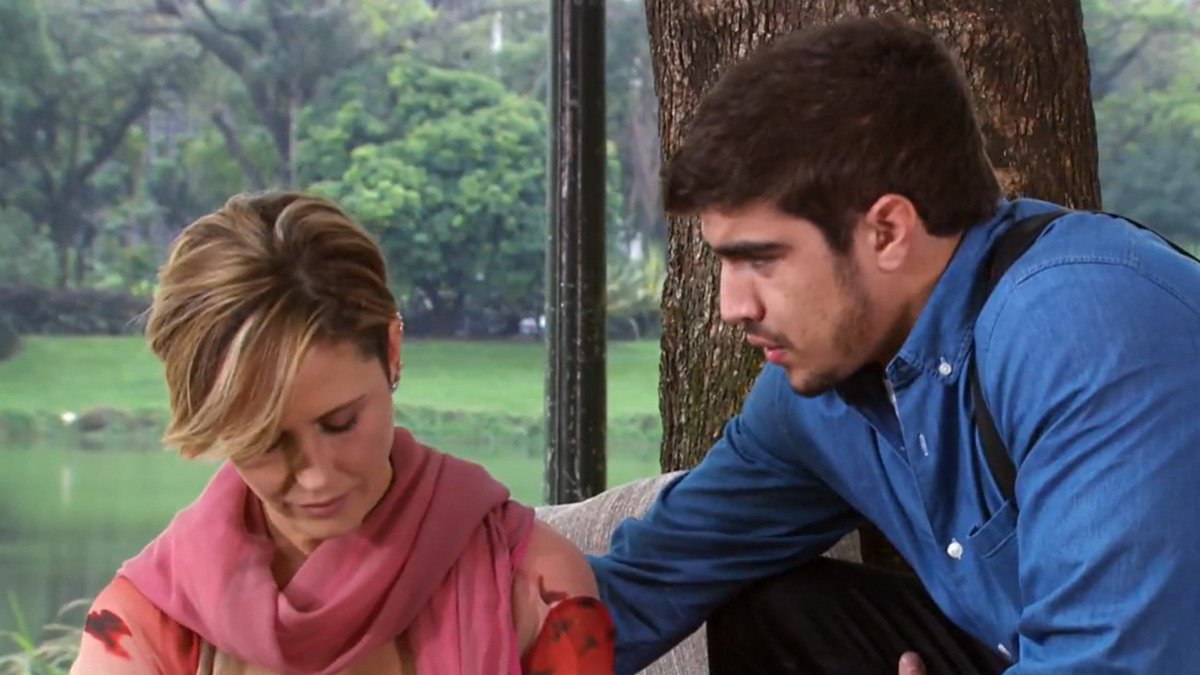 Luísa (Guilhermina Guinle) e Edgar (Caio Castro) em cena de Ti Ti Ti (Reprodução/Globo)