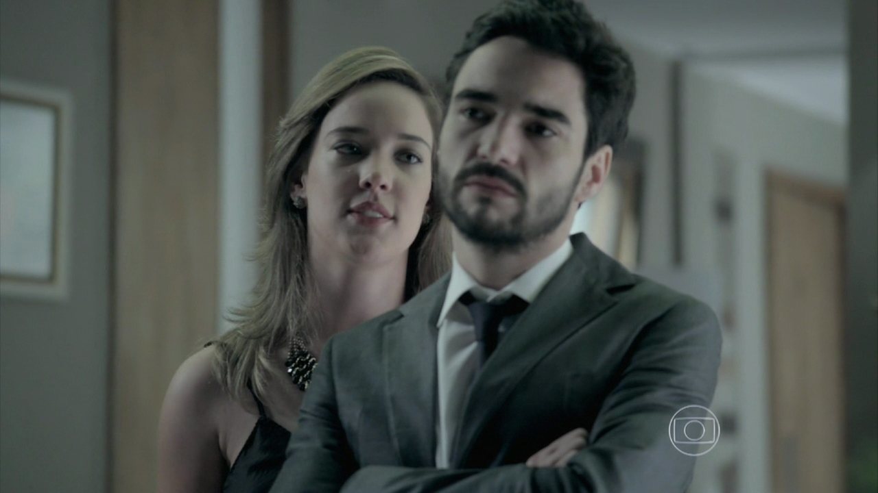 Amanda (Adriana Birolli) e José Pedro (Caio Blat) em Império