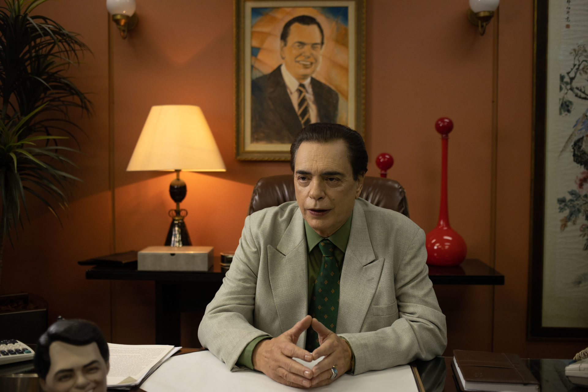 José Rubens Chachá como Silvio Santos