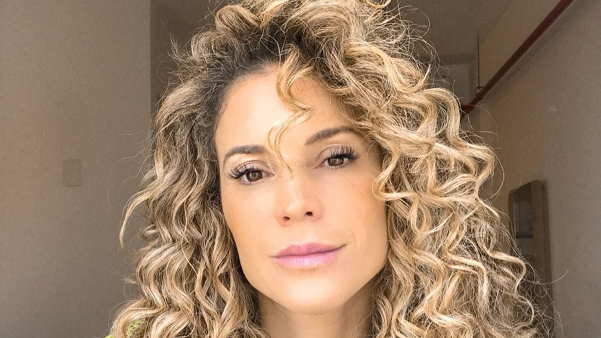 A atriz e apresentadora Maíra Charken (Reprodução / Instagram)