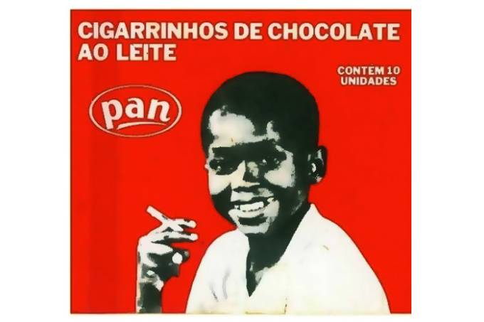Paulo Pompeia na propaganda dos cigarrinhos de chocolate (Reprodução)