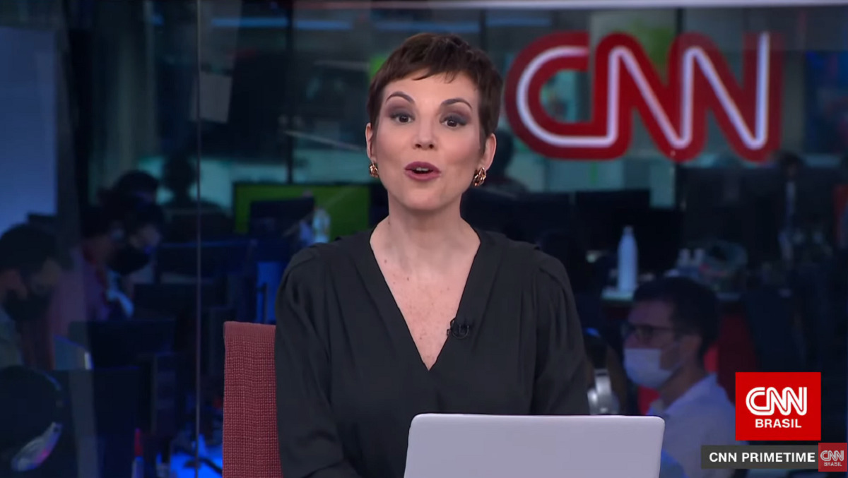 Gloria Vanique no comando do CNN Prime Time