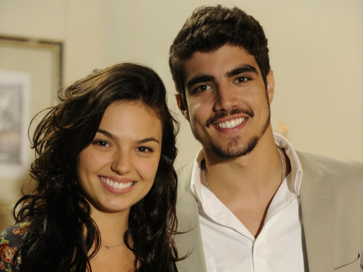 Ísis Valverde e Caio Castro são Marcela e Edgar no remake de Ti-ti-ti (Divulgação - Globo)