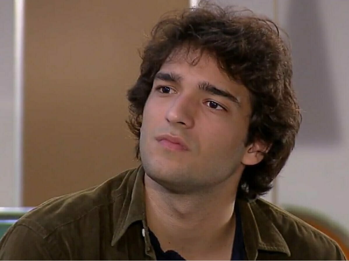 Luti (Humberto Carrão) em Ti-Ti-Ti (Reprodução/Globo)