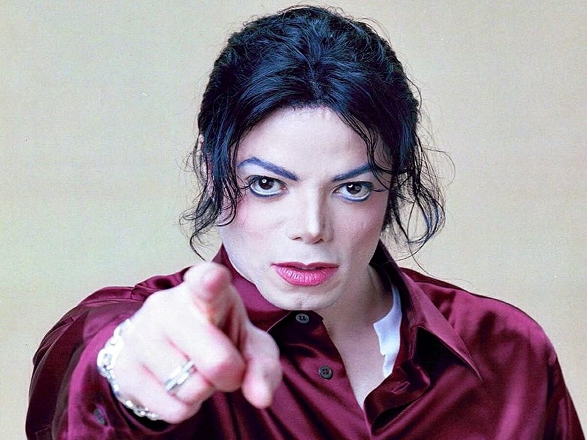 Restos mortais de Michael Jackson podem ser roubados, revela sensitiva