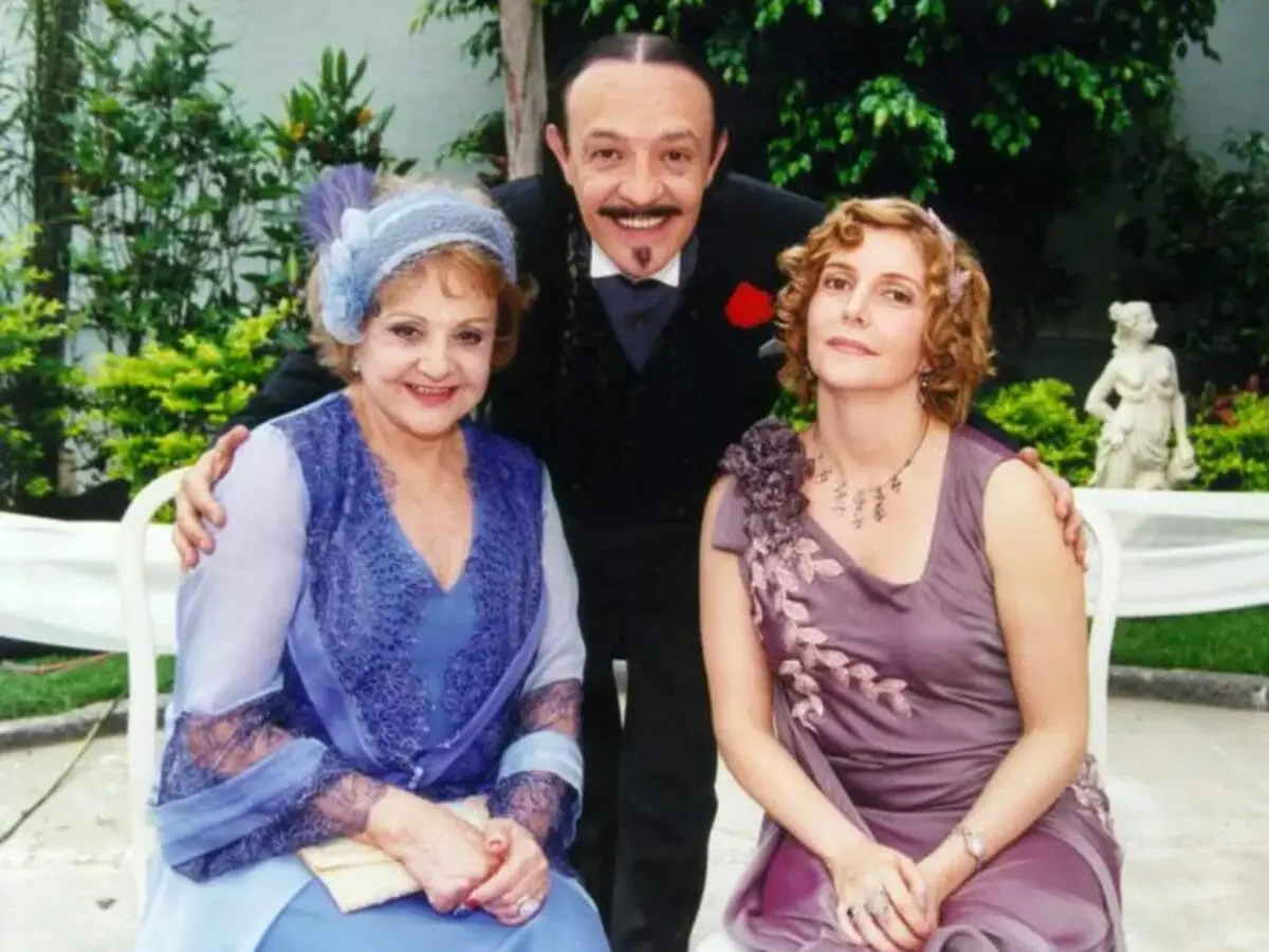 Eva Todor, Ney Latorraca, Maria Padilha em O Cravo e a Rosa (Foto Globo)