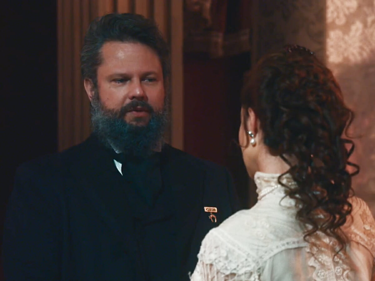 Dom Pedro II (Selton Mello) e Luísa (Mariana Ximenes) em Nos Tempos do Imperador