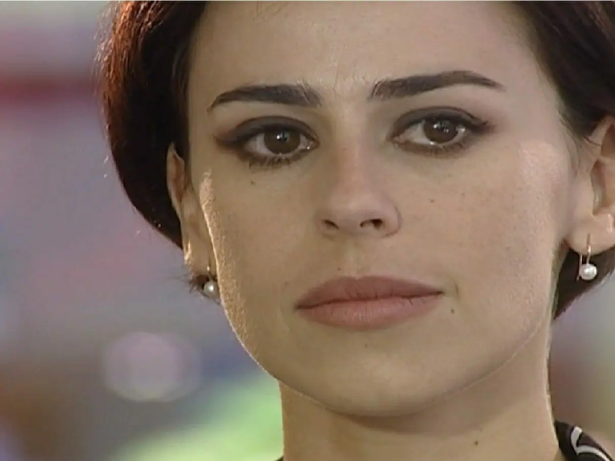 Maysa (Daniela Escobar) em O Clone (Reprodução/Globo)