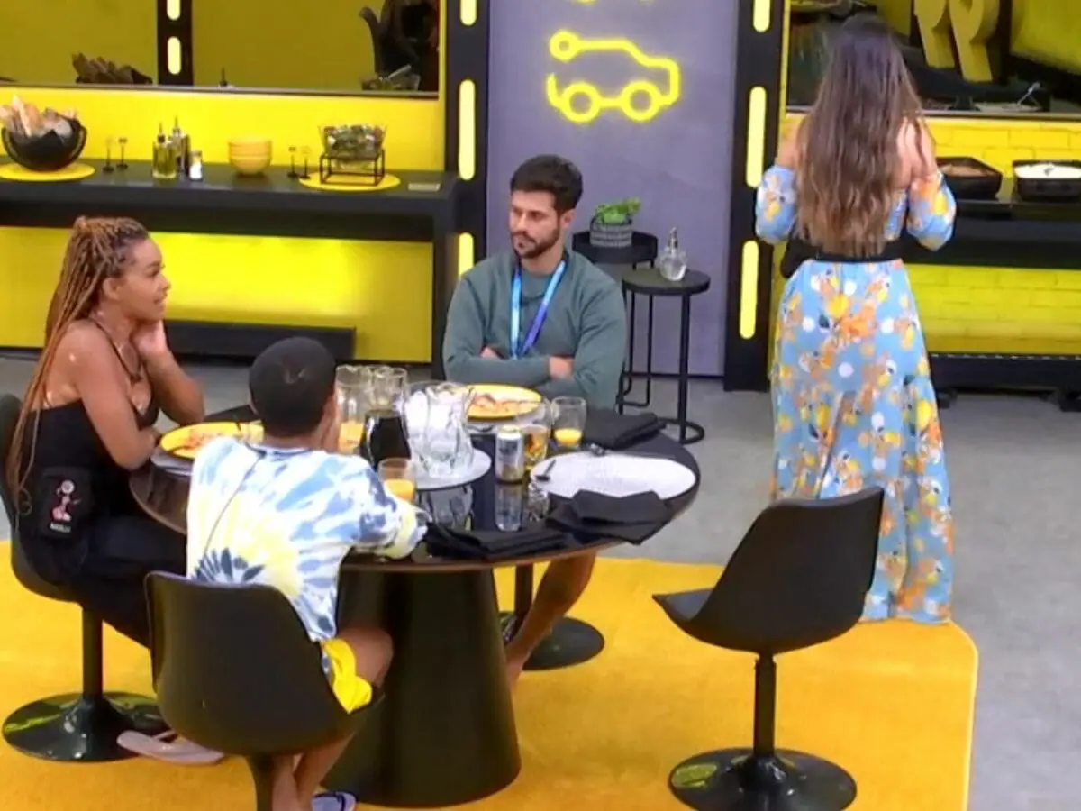 Natália, Vyni, Rodrigo e Laís no Almoço do Anjo