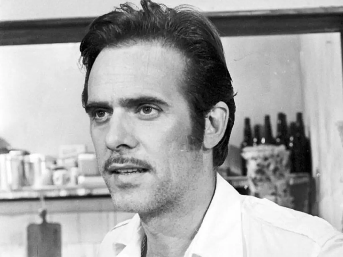 Francisco Cuoco no papel de Carlão na primeira versão de Pecado Capital, em 1975