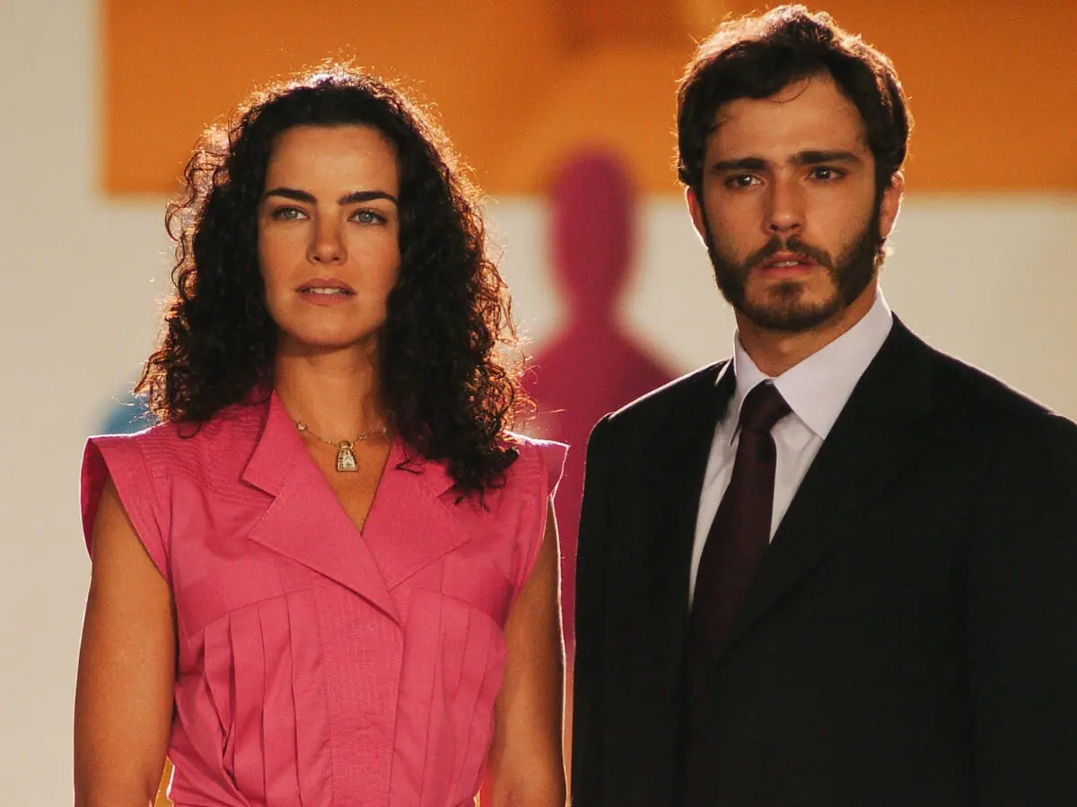 Olívia (Ana Paula Arósio) e Léo (Thiago Rodrigues) em Páginas da Vida (Reprodução/Globo)