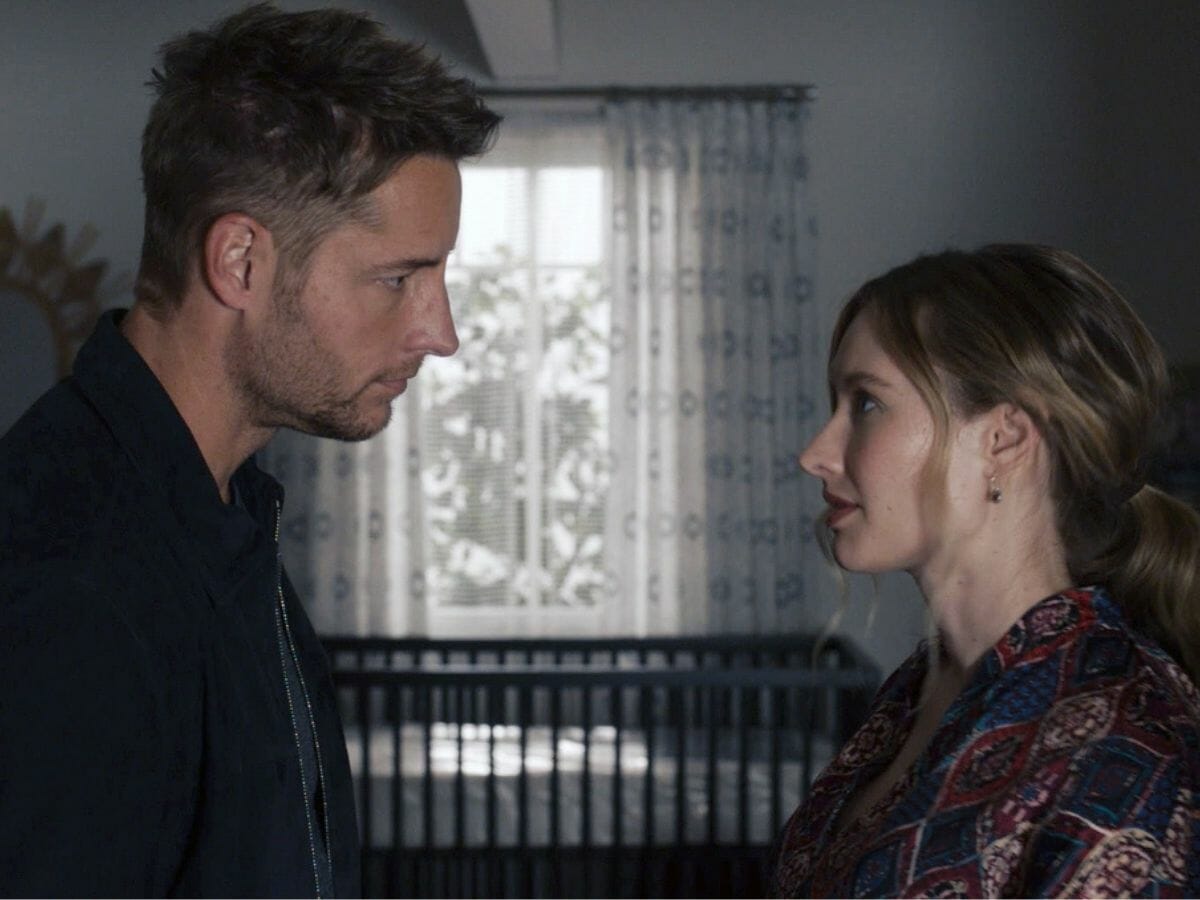 Justin Hartley e Caitlin Thompson no drama This Is Us