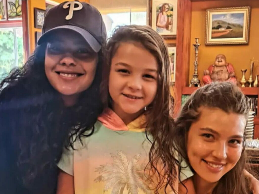 Bella Campos, Valentina Oliveira e Alanis Guillen em Pantanal (Reprodução Instagram)
