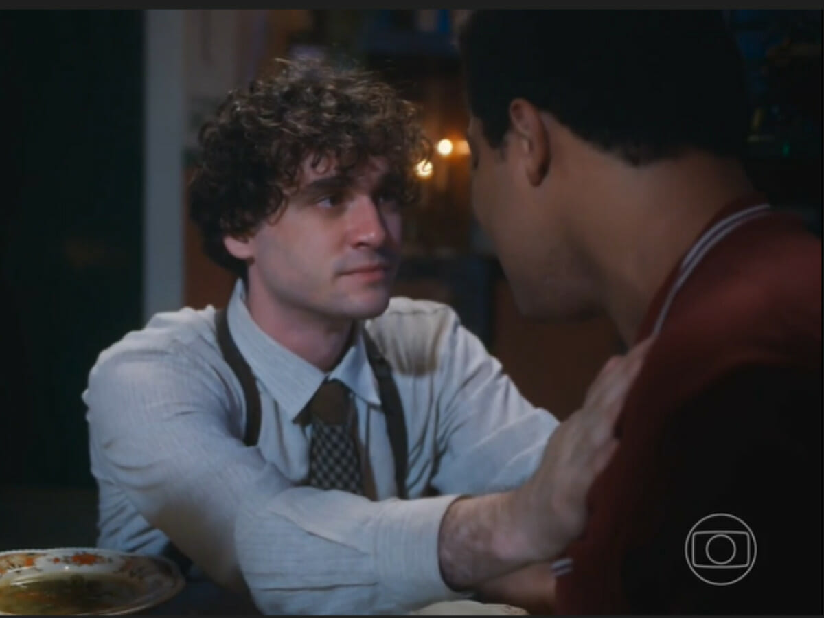 Bento (Matheus Dias) e Lorenzo (Guilherme Prates) em Além da Ilusão (Reprodução/Globo)