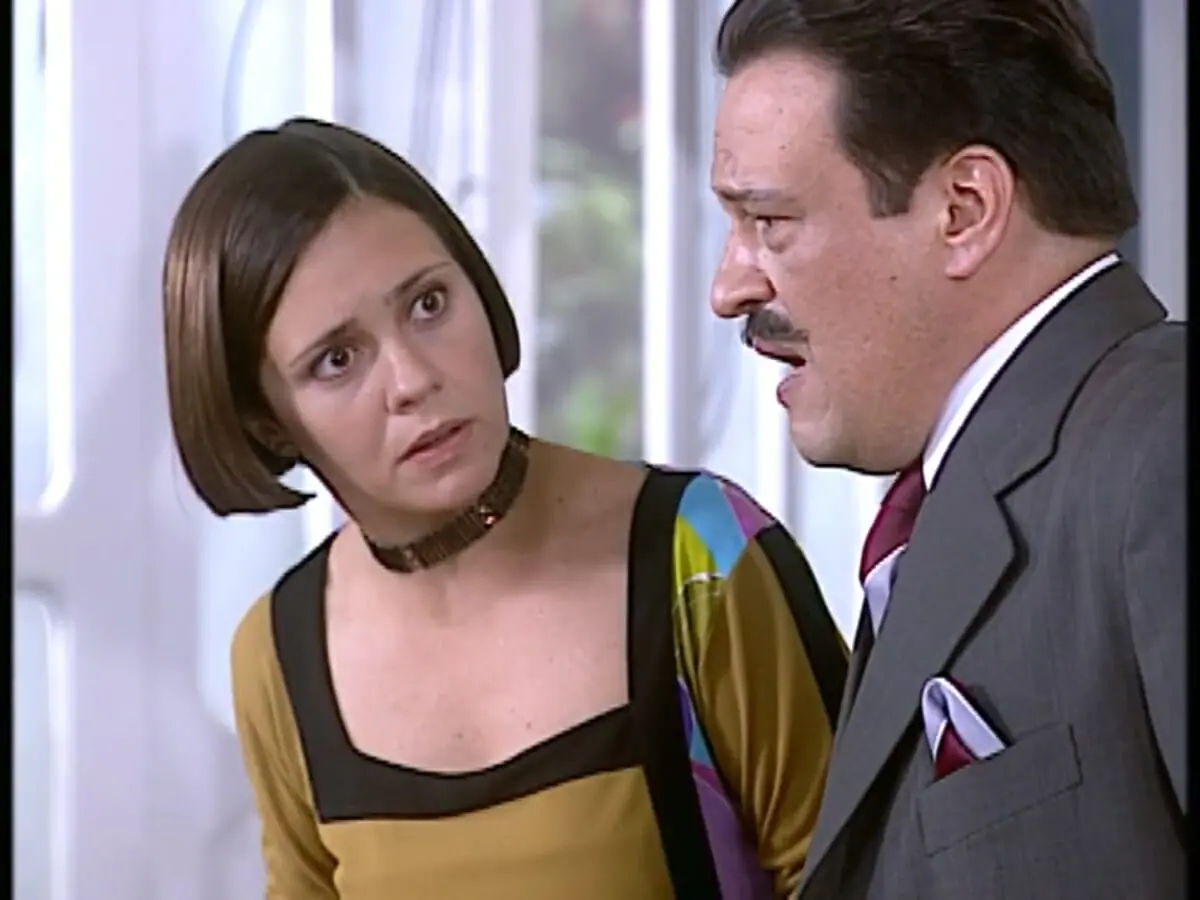 Catarina (Adriana Esteves) e Batista (Luis Melo) de O Cravo e a Rosa