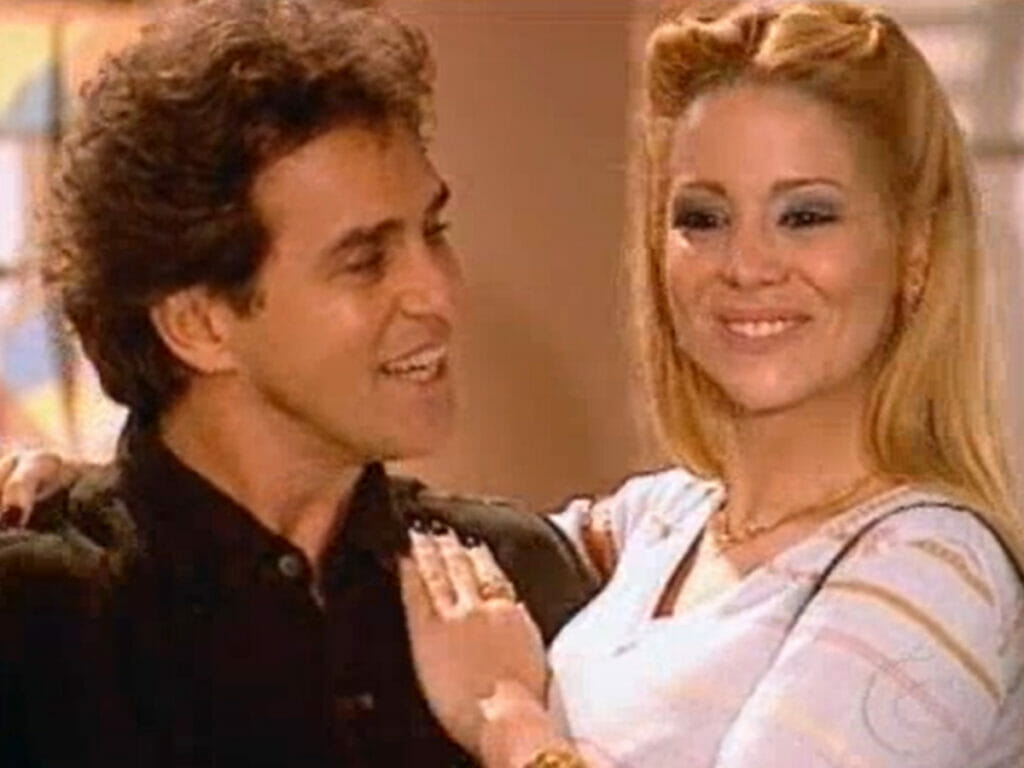 Escobar (Marcos Frota) e Shirley (Danielle Winits) em O Clone