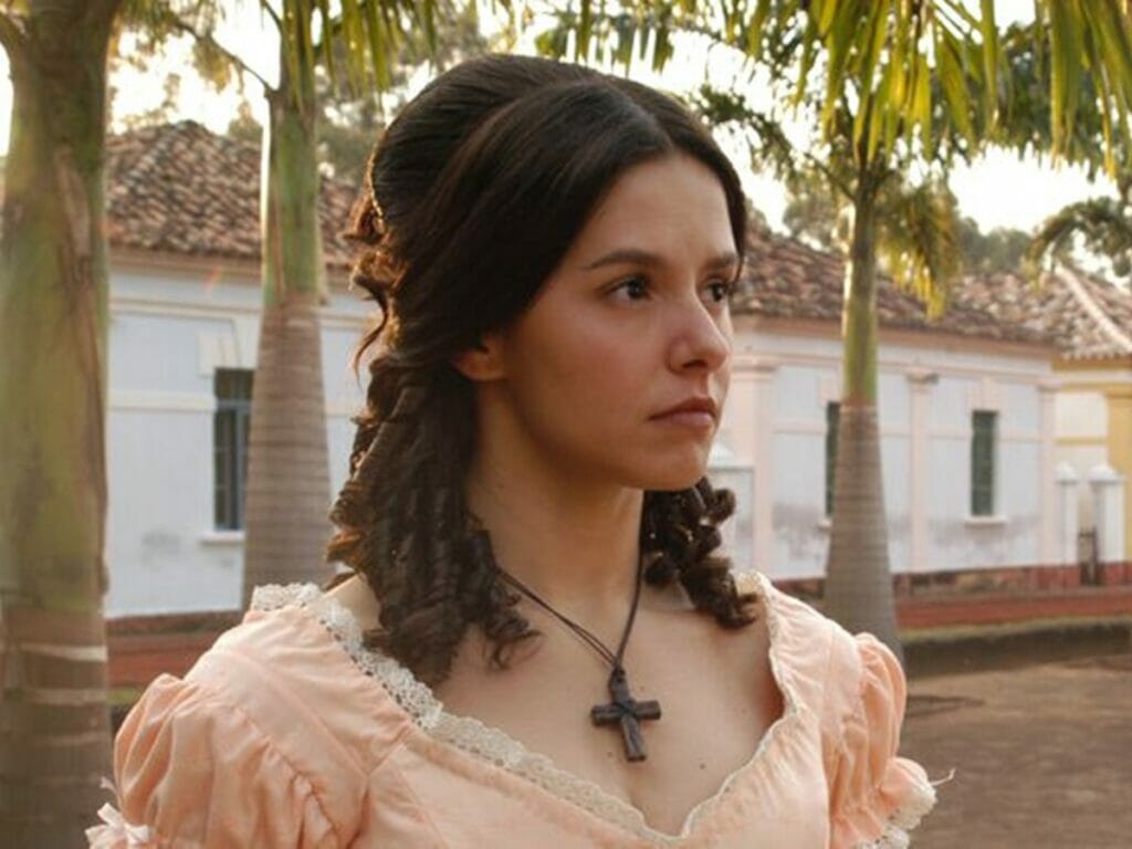 Bianca Rinaldi interpreta Isaura no remake escrito por Tiago Santiago na Record TV (Reprdução: Record TV)