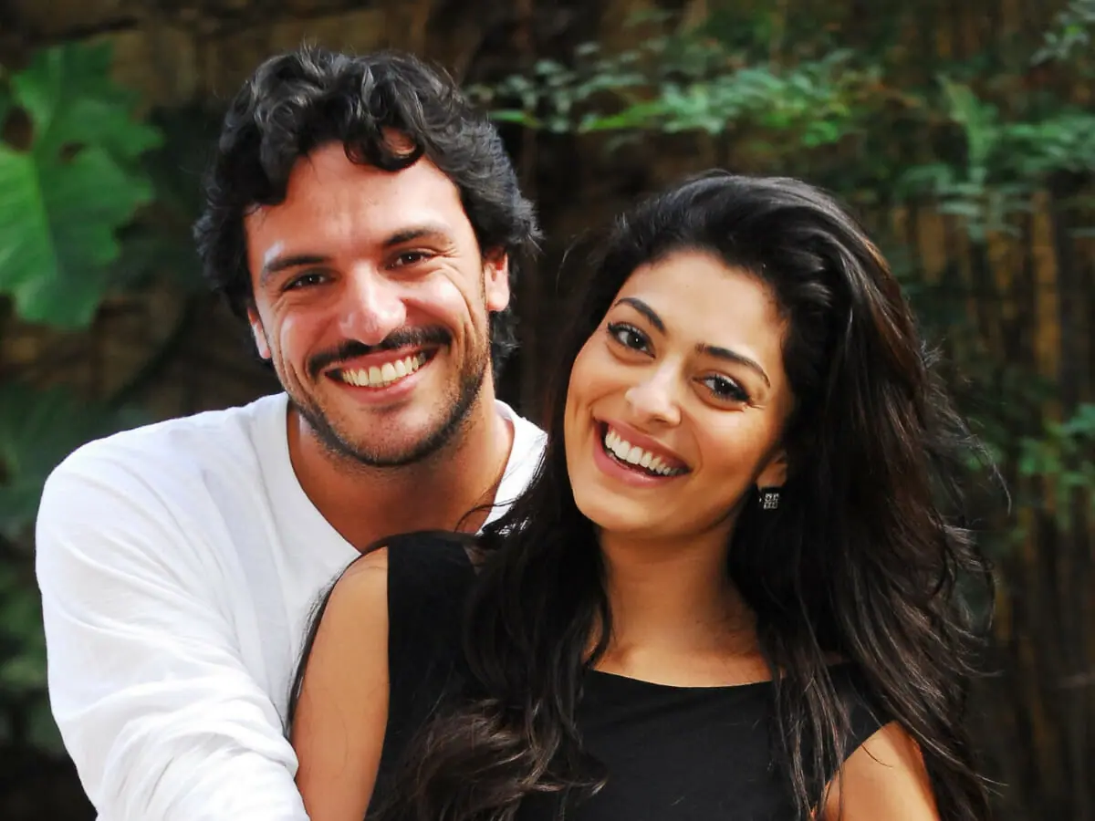 Rodrigo Lombardi e Juliana Paes nos bastidores de Caminho das Índias
