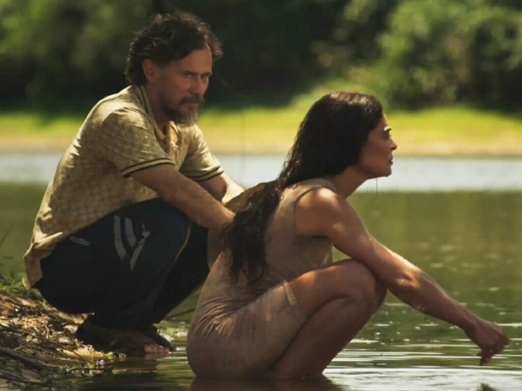 Gil (Enríque Diaz) e Maria Marruá (Juliana Paes) na novela Pantanal