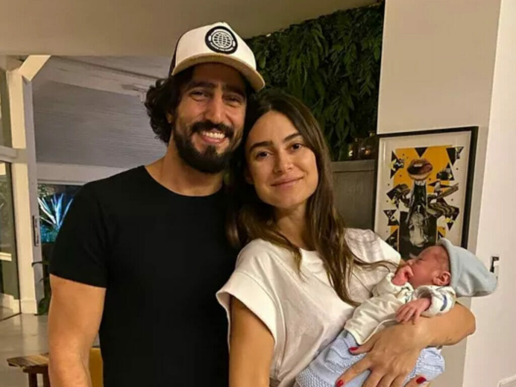 Thaila Ayala e Renato Góes com o filho Francisco
