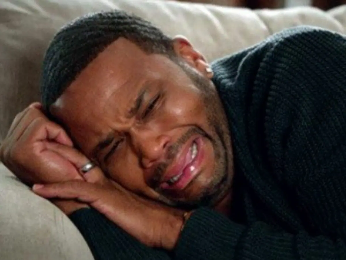 Anthony Anderson chora na comédia Blackish; meme clássico