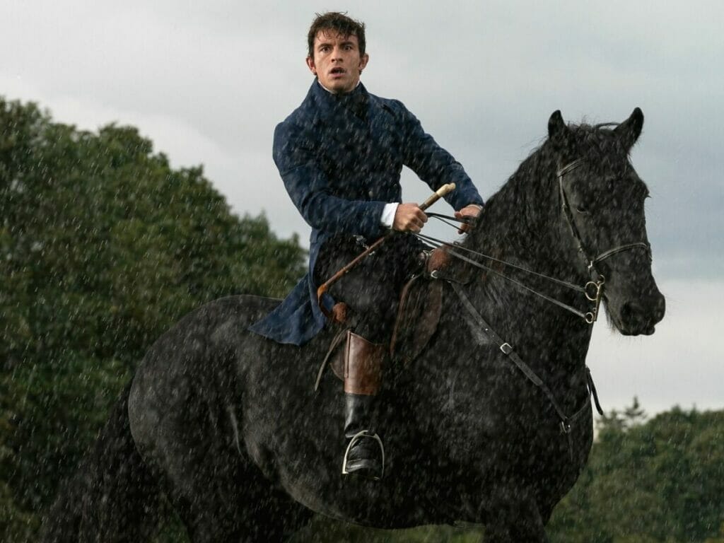 Jonathan Bailey com o cavalo Jack