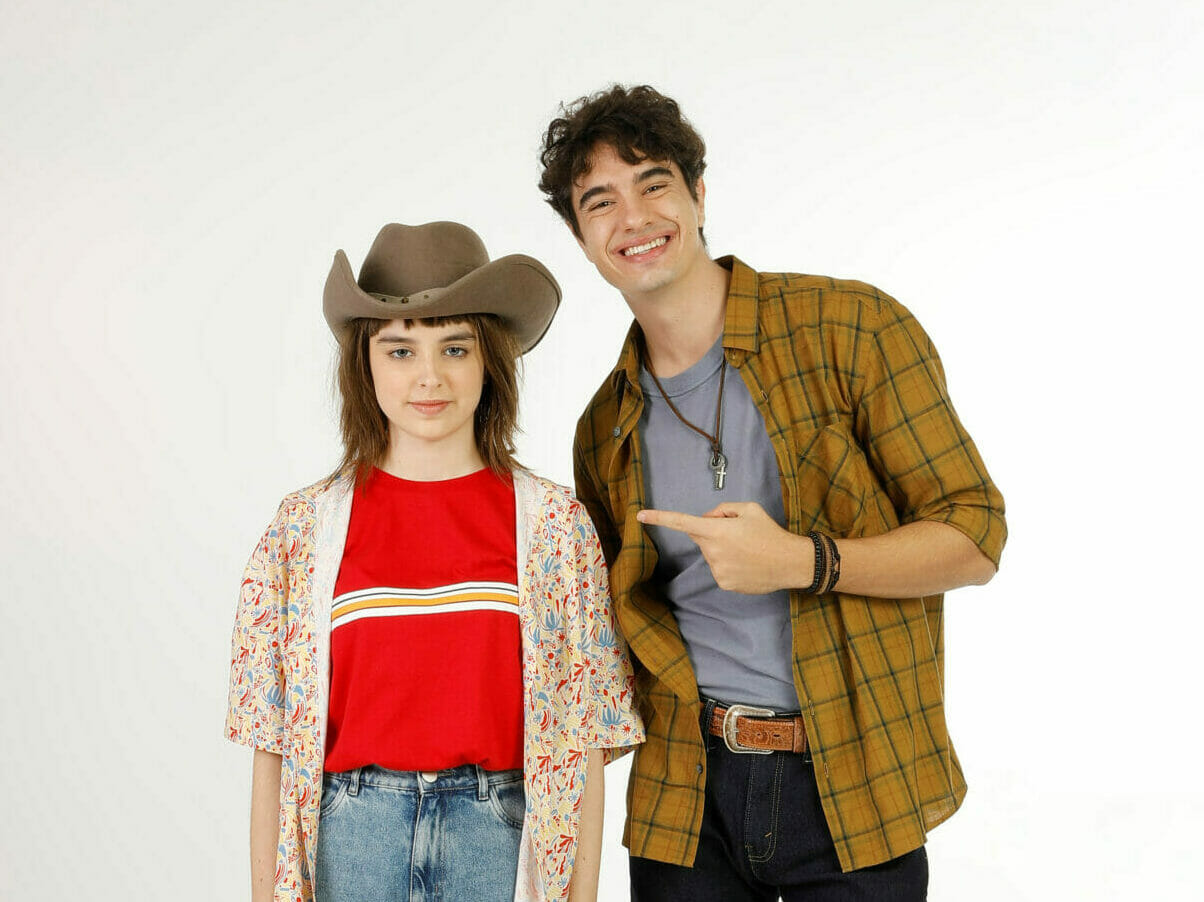 Raquel (Bel Moreira) e André (Thiago Franzé) em Poliana Moça
