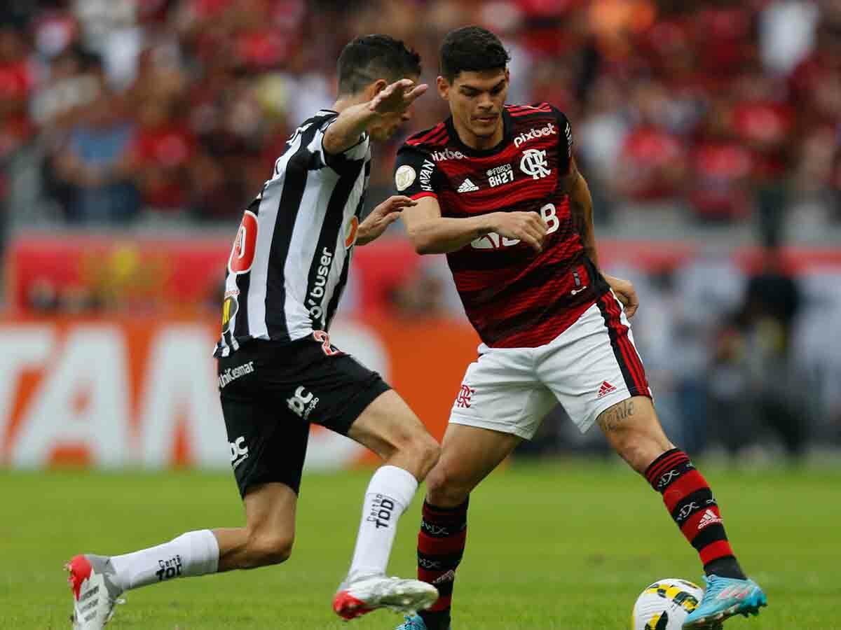 Atlético-MG e Flamengo em campo
