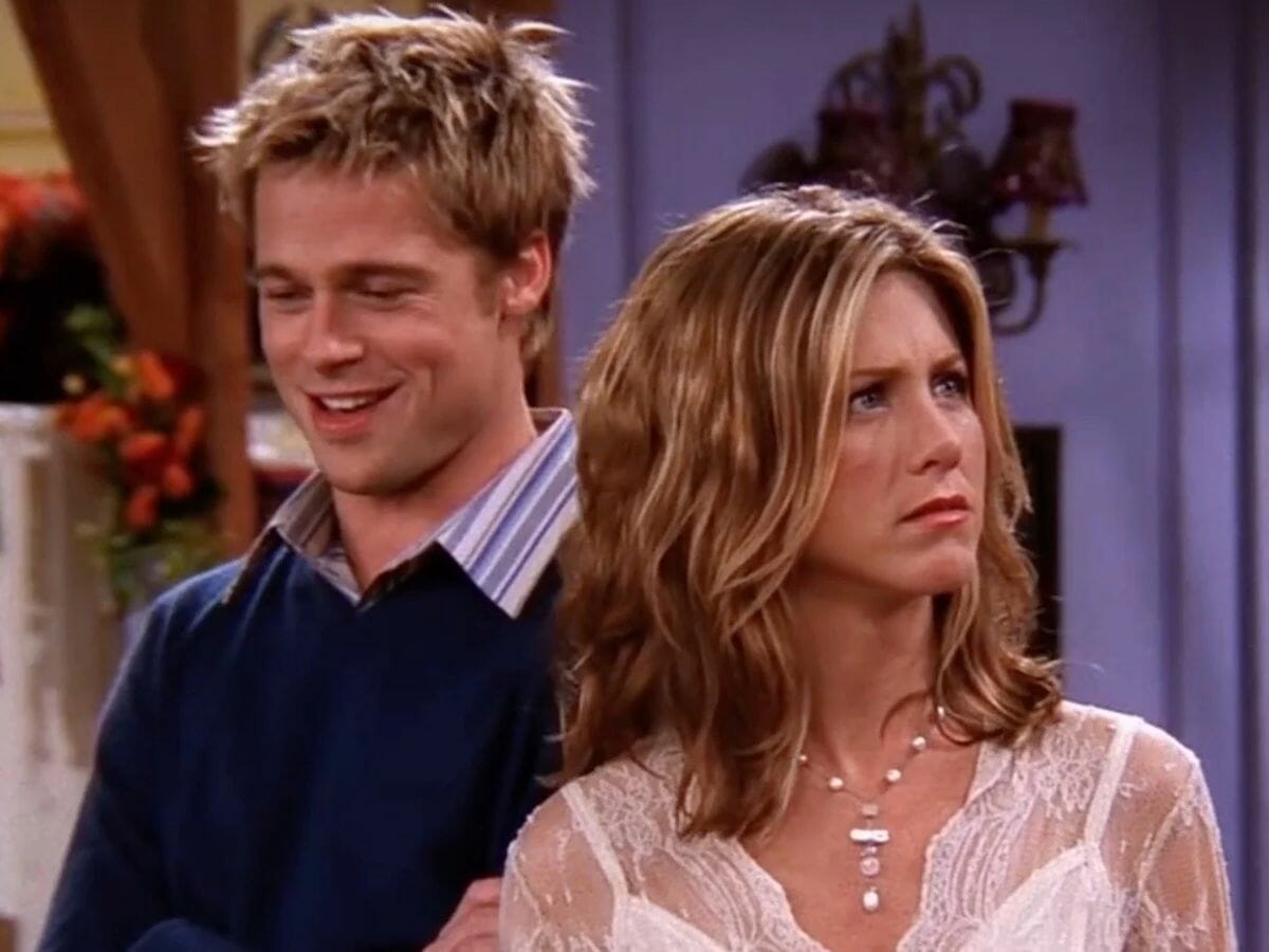 Brad Pitt com Jennifer Aniston em episódio de Friends