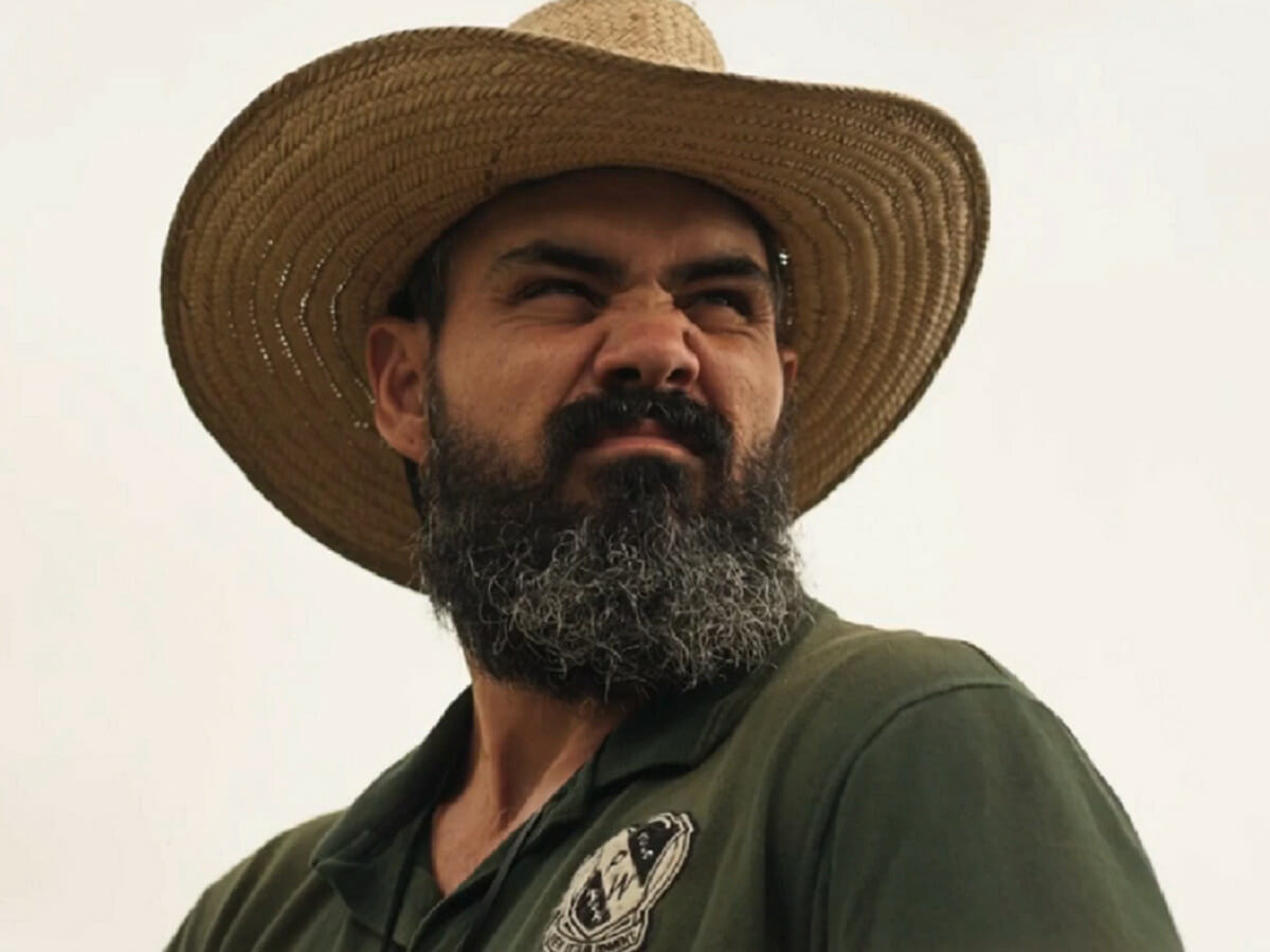 Alcides (Juliano Cazarré) em Pantanal