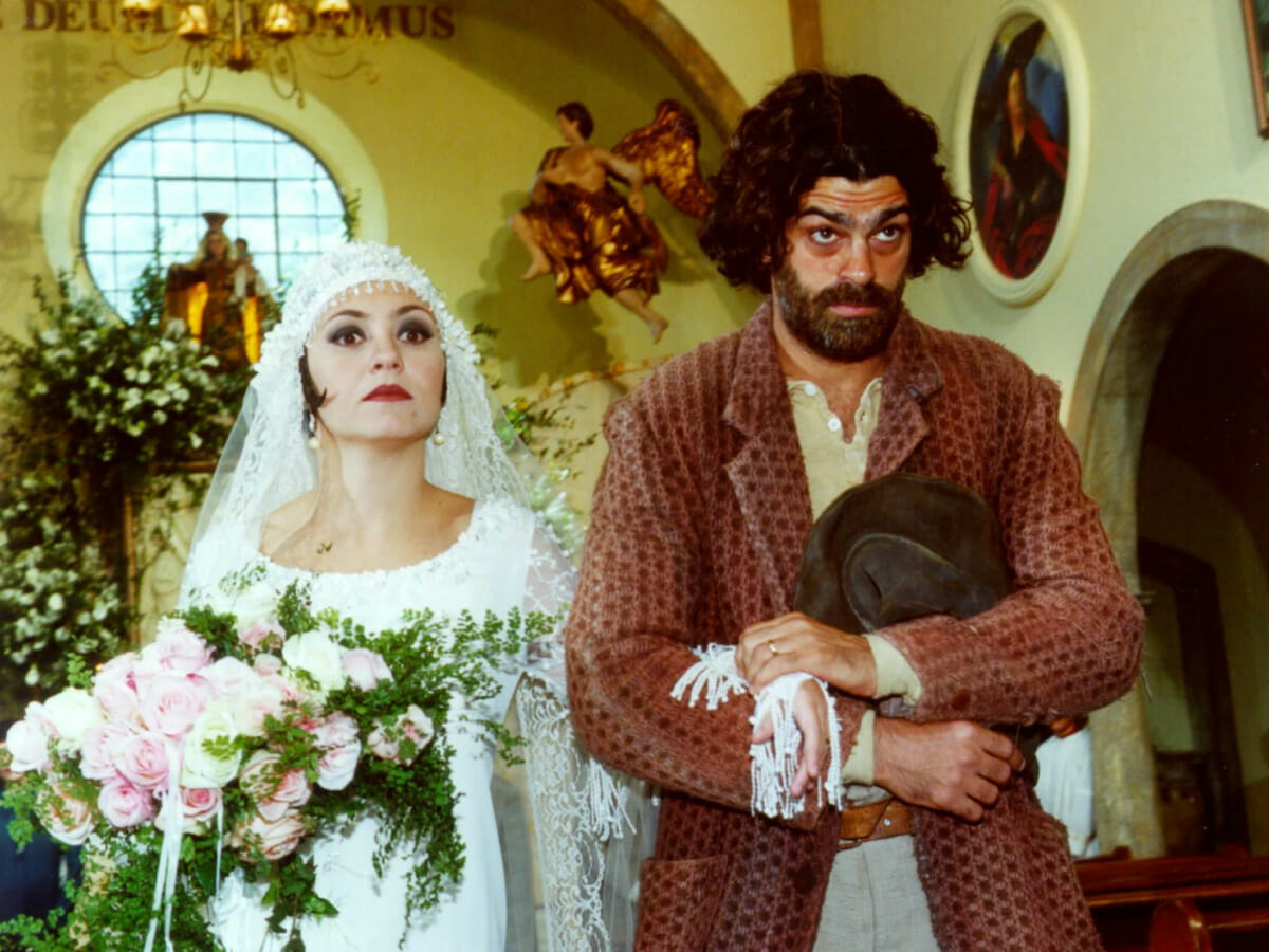 Petruchio (Eduardo Moscovis) e Catarina (Adriana Esteves) em O Cravo e a Rosa (2)