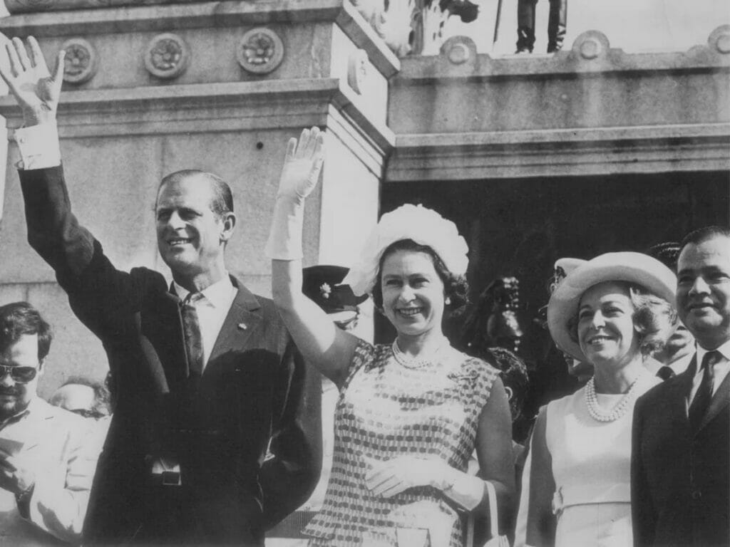 Príncipe Philip e Rainha Elizabeth em 1968, em visita ao Brasil
