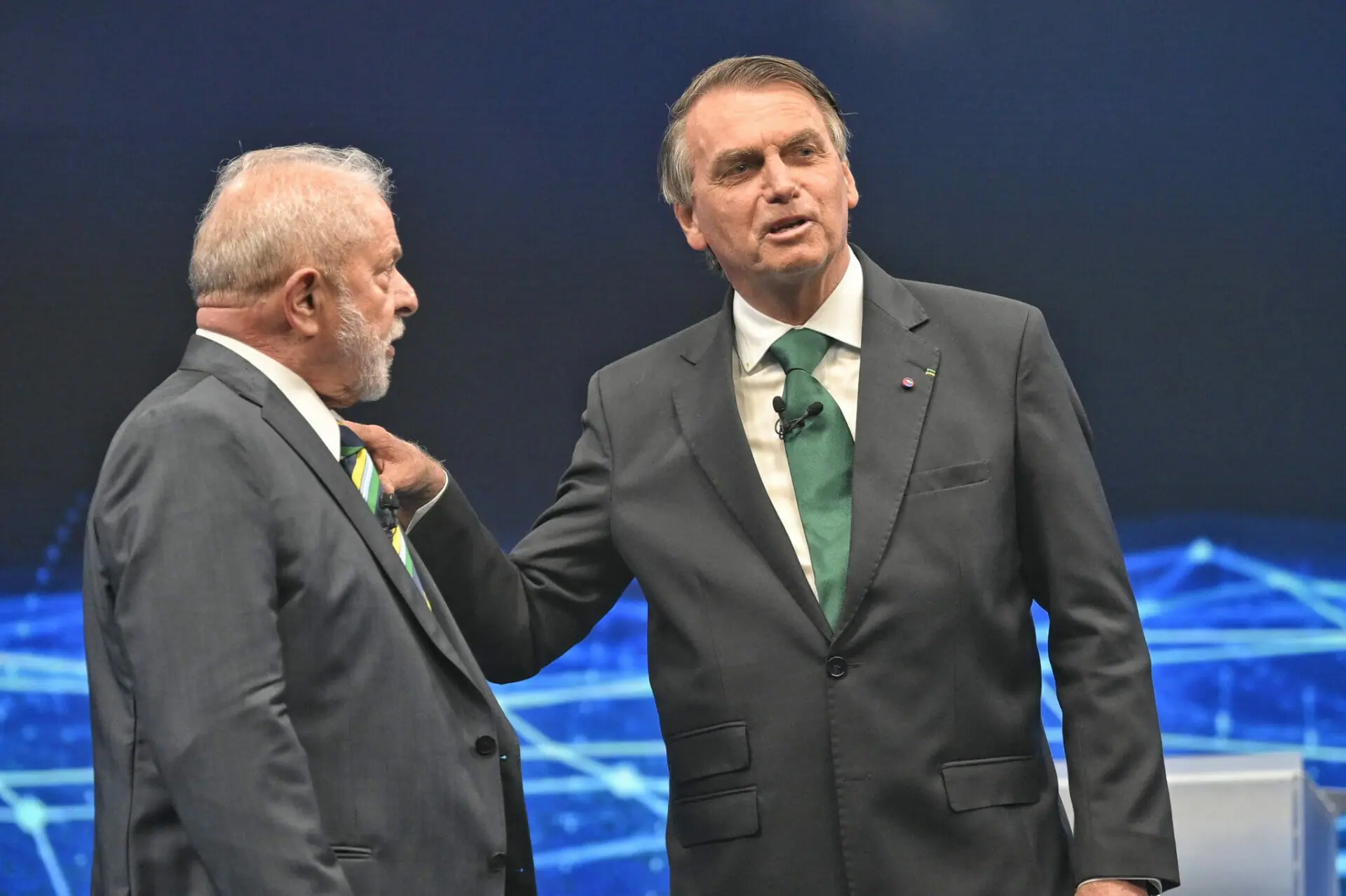Luiz Inácio Lula da Silva e Jair Bolsonaro no Debate de 16 de outubro de 2022