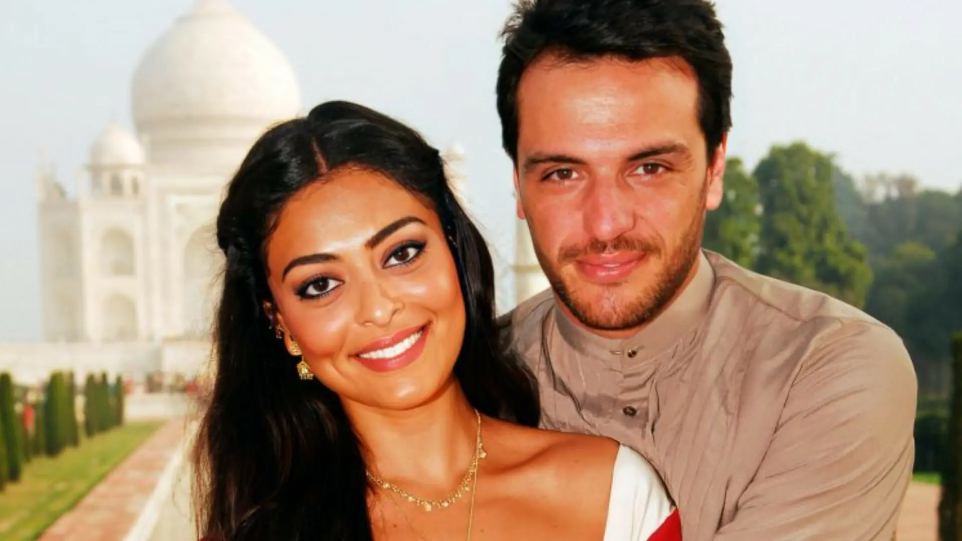 Juliana Paes e Rodrigo Lombardi em Caminho das Índias