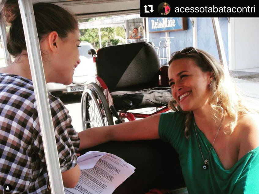Tabata Contri e Alinne Moraes nos bastidores da novela Viver a Vida
