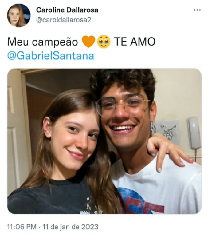 Tweet de Caroline Dallarosa declarando, antes da hora, sua torcida para Gabriel Santana no BBB 23