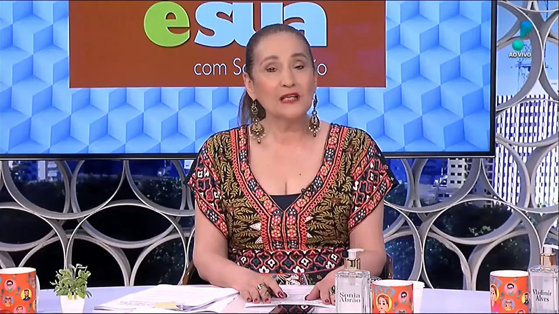 A apresentadora Sônia Abrão