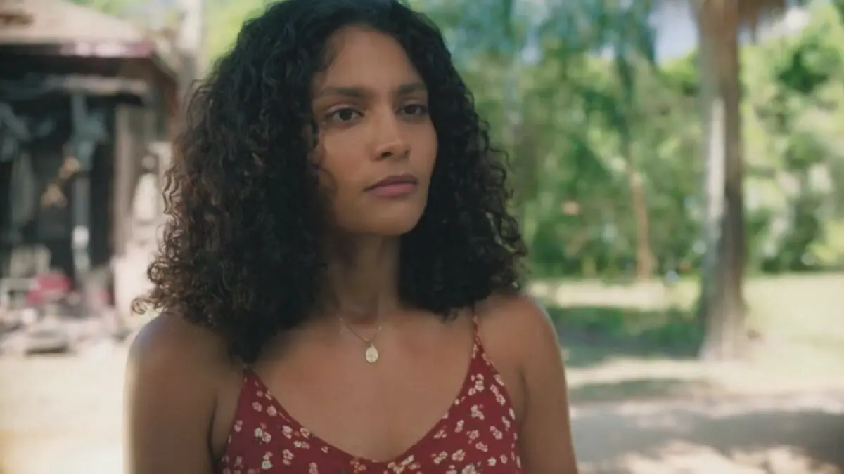 Aline (Barbara Reis) de Terra e Paixão