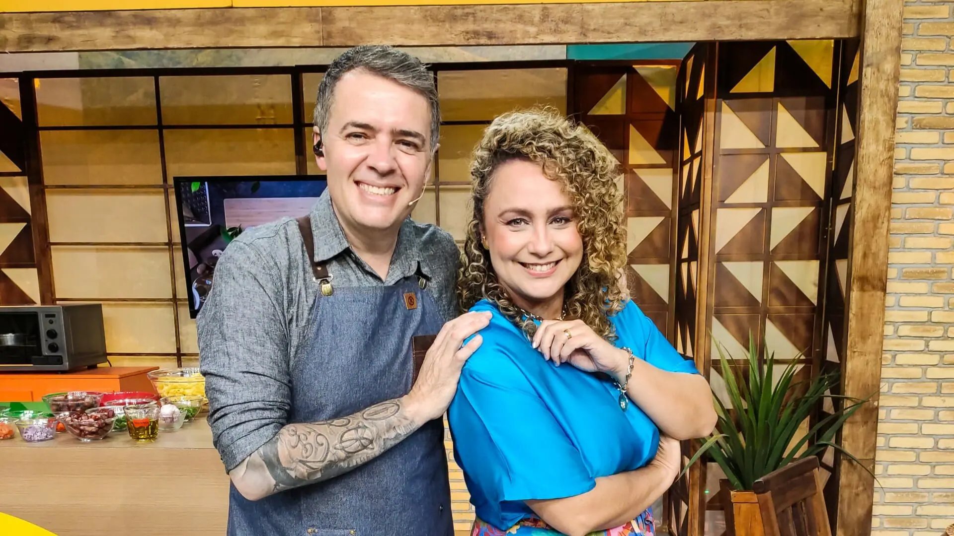 Chef Leo Roncon e Bianca Láua comandam o Sabor de Vida, na TV Aparecida