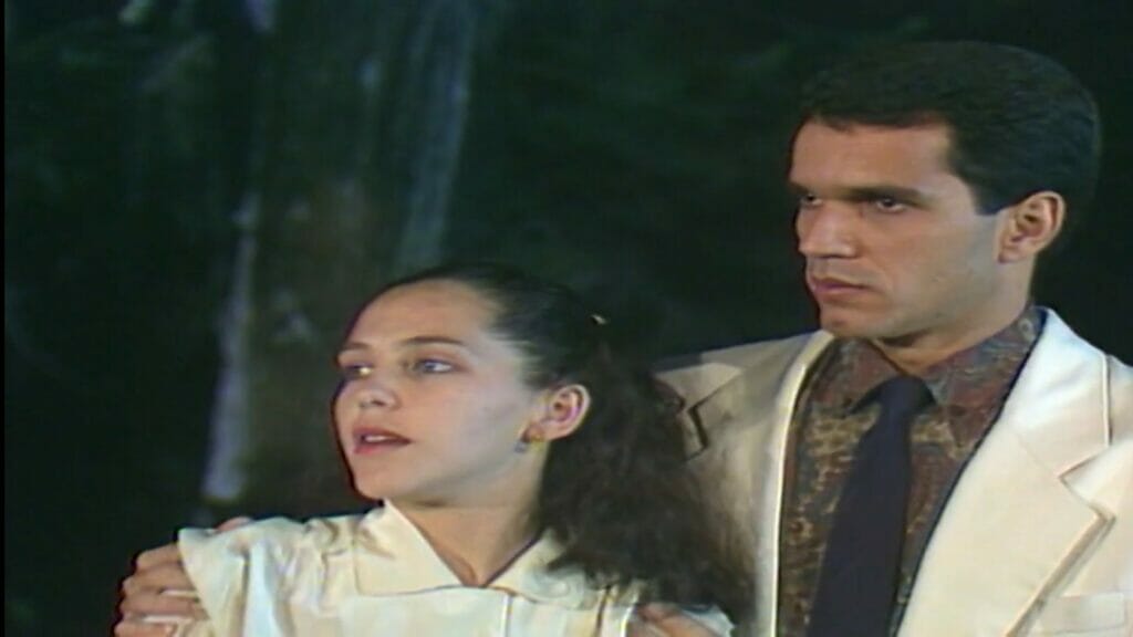 Isabela (Isabela Garcia) e Otávio (Humberto Martins) em O Sexo dos Anjos