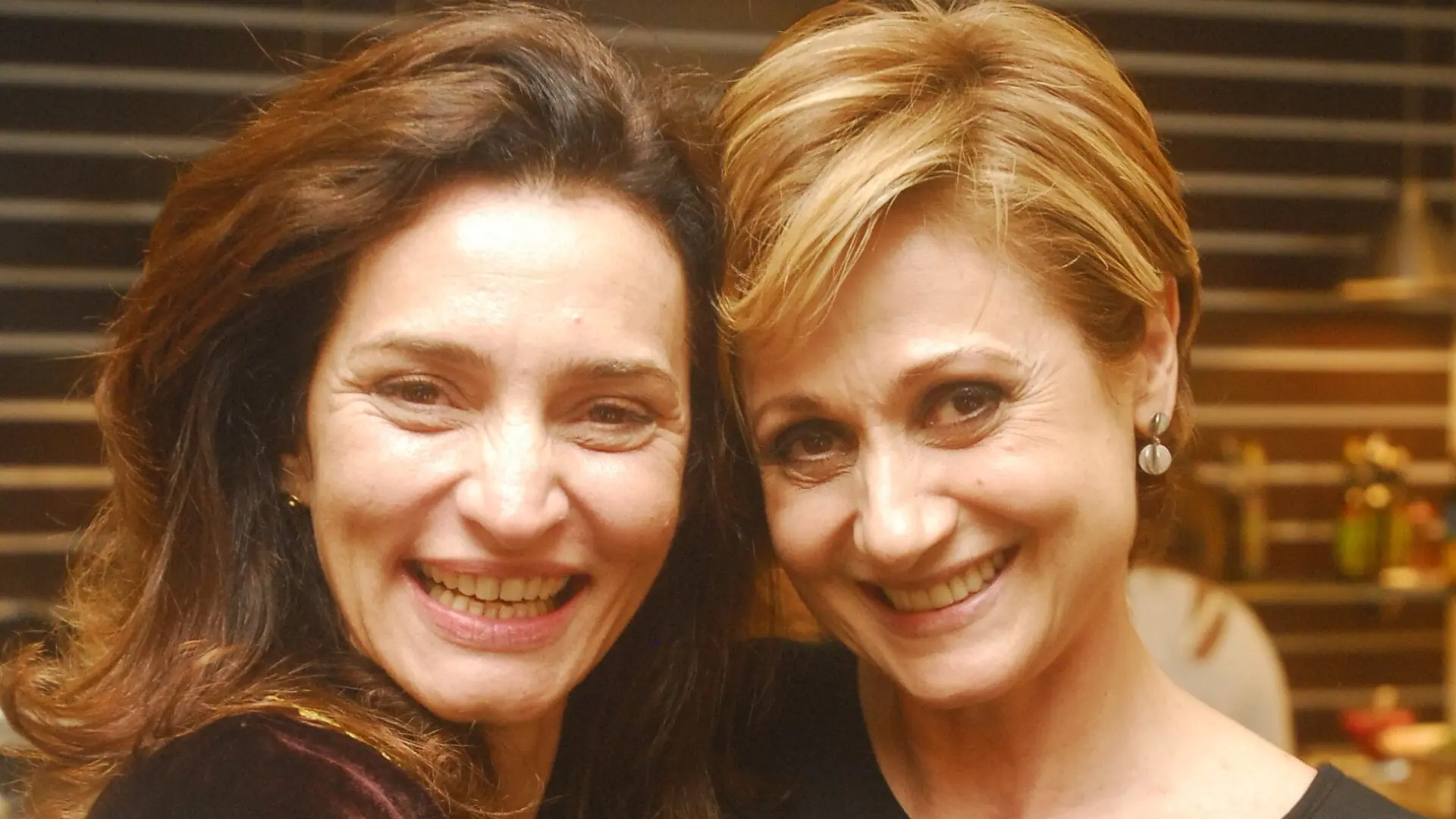 Giselle Fróes e Zezé Polessa em Escrito nas Estrelas