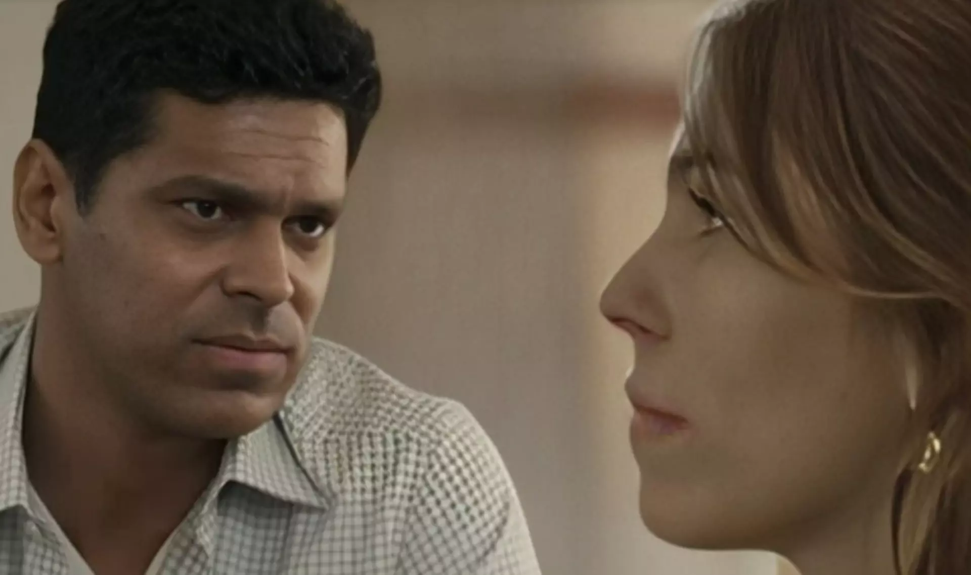 José Augusto (Renan Monteiro) e Buba (Gabriela Medeiros) de Renascer
