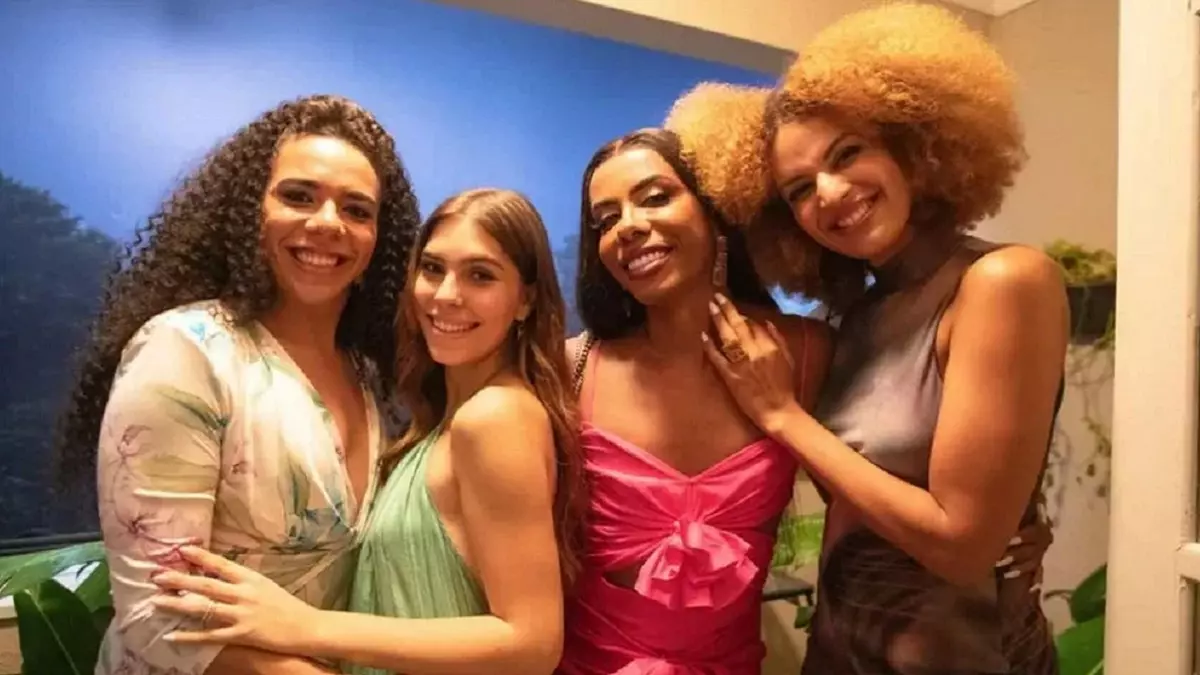 Galba Gogóia, Gabriela Medeiros, Bianca Dellafancy e Gabriela Loran nos bastidores de Renascer